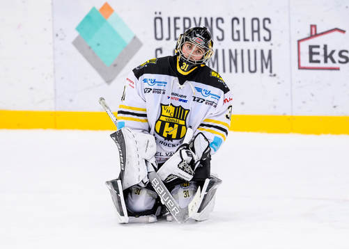 Vännäs målvakt William Eriksson deppar