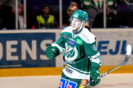 Färjestads Per Åslund jublar