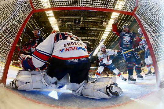Mål 1-1 av Linköpings Sebastian Karlsson