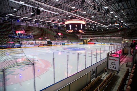 ABB arena interiört innan matchen i SHL i ishockey mellan