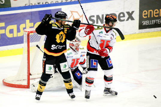 Skellefteås Jimmie Ericsson och Örebros Johan Motin