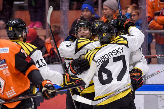 Brynäs Pathrik Westerholm jublar