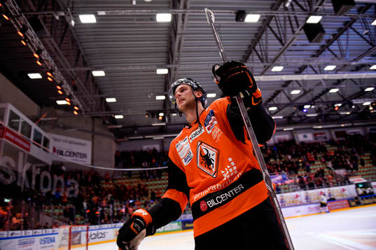 Karlskronas Daniel Gunnarsson jublar