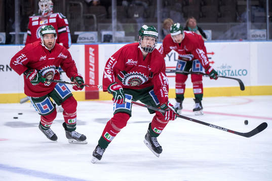 Frölundas Joel Lundqvist och Kristian Vesalainen på