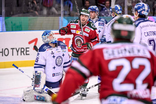 Frölundas Sebastian Stålberg jublar