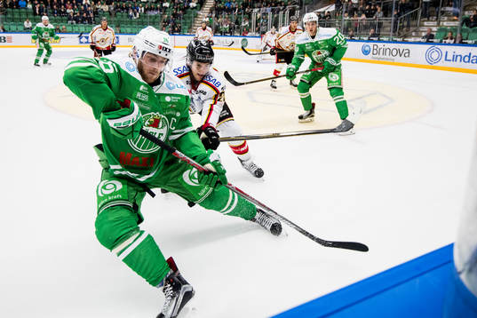 Rögles Christopher Liljewall och Luleås Viktor Amnér