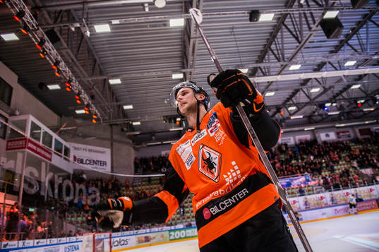 Karlskronas Daniel Gunnarsson jublar