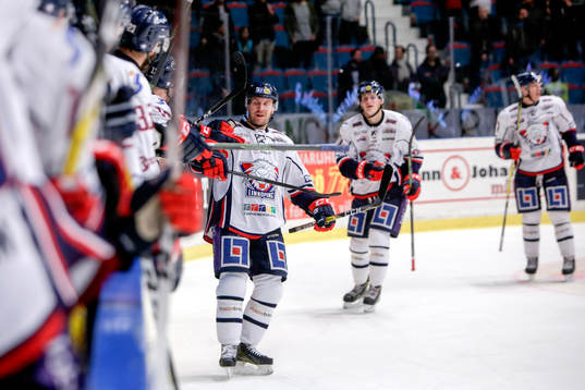 Linköpings Niclas Bergfors jublar