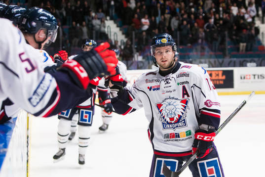 Linköpings Andrew Gordon jublar