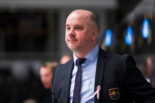Djurgårdens assisterande tränare Stefan Nyman med ett