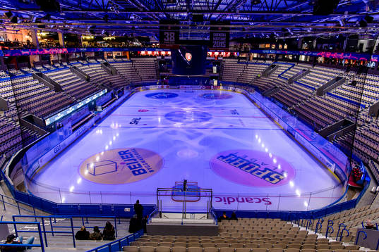 Generell interiör vy av Vida arena före ishockeymatchen i