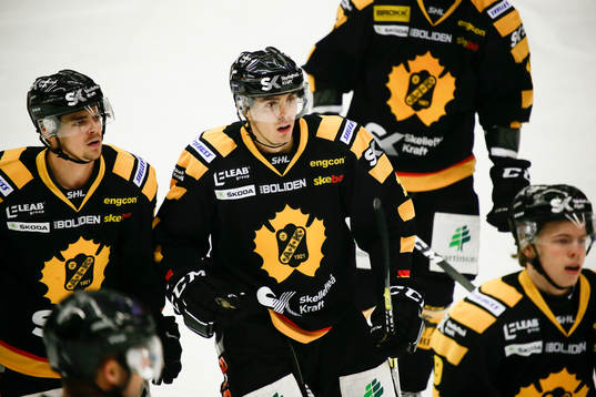 Skellefteås Henrik Hetta jublar