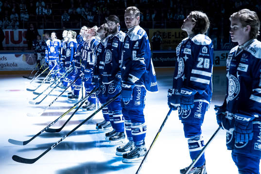 Leksands Joe Piskula innan ishockeymatchen i SHL mellan