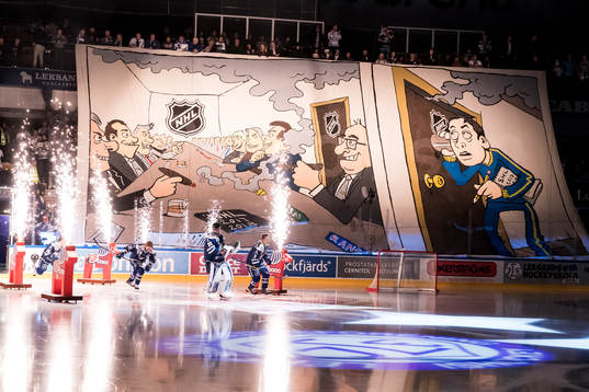 TIFO innan ishockeymatchen i SHL mellan Leksand och Rögle