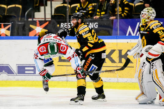 Frölundas Patrik Carlsson och Skellefteås Johan Alm