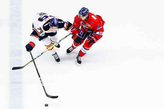 Djurgårdens Patrik Lundh och Linköpings Kristian Näkyvä