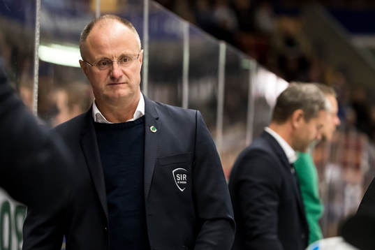 Rögles tränare Anders Eldebrink i ishockeymatchen i SHL