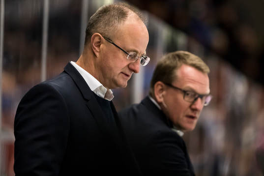 Rögles tränare Anders Eldebrink i ishockeymatchen i SHL