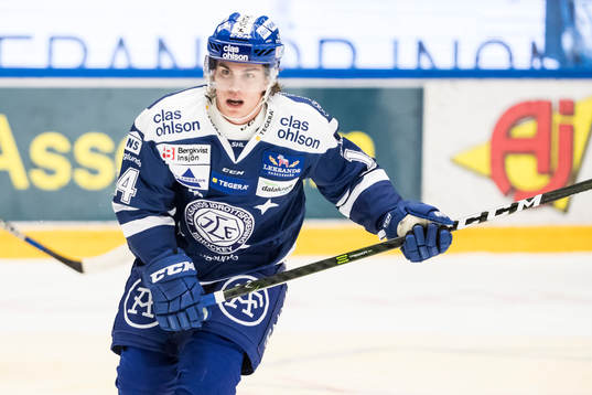 Leksands Oskar Lang i ishockeymatchen i SHL mellan Leksand