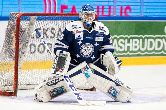 Leksands målvakt Atte Engren i ishockeymatchen i SHL