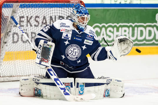 Leksands målvakt Atte Engren i ishockeymatchen i SHL