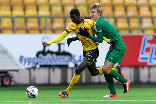Elfsborgs Marokhy Ndione och Hammarbys Marcus Degerlund