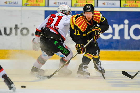 Malmö Redhawks Nicklas Jadeland och Brynäs Kevin Clark