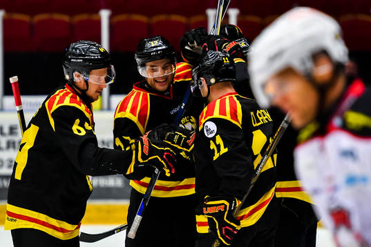 Brynäs spelare jublar