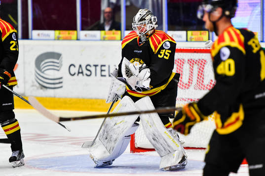Brynäs målvakt David Rautio deppar