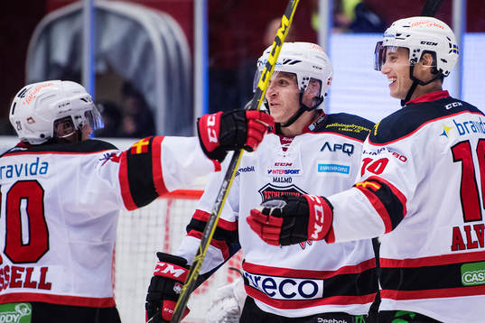 Malmö Redhawks Robin Alvarez jublar
