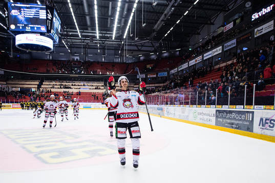 Malmö Redhawks Nils Andersson jublar