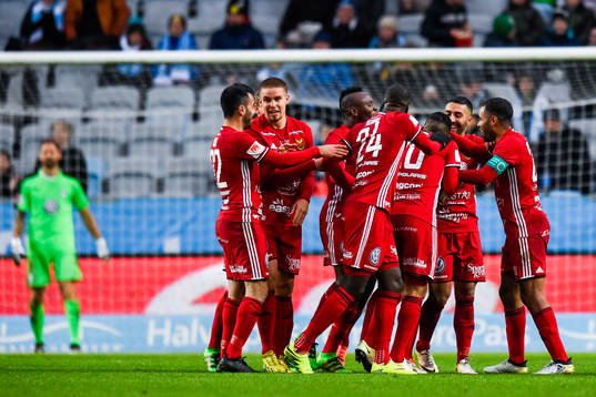 Östersunds spelare jublar