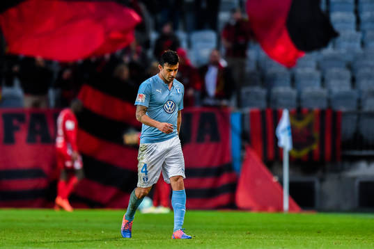 Malmö FFs Behrang Safari deppar