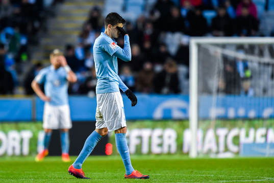 Malmö FFs Alexander Jeremejeff  deppar