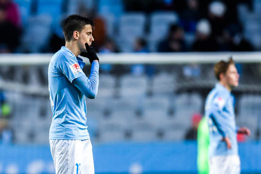 Malmö FFs Alexander Jeremejeff  deppar