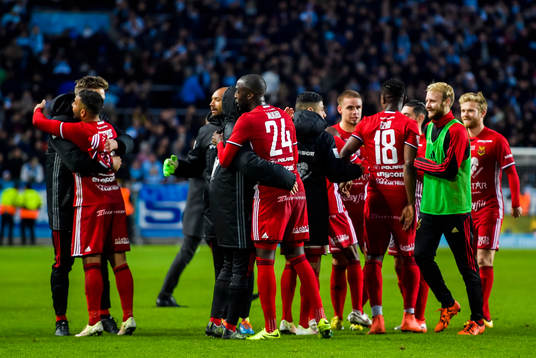 Östersunds spelare jublar