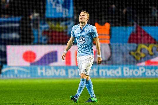 Malmö FFs Oscar Lewicki  deppar