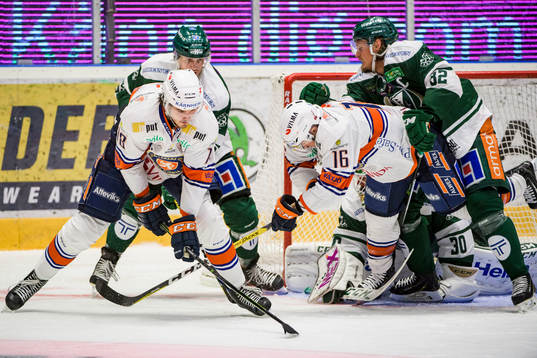Färjestads Ole-Kristian Tollefsen och Växjös Dennis