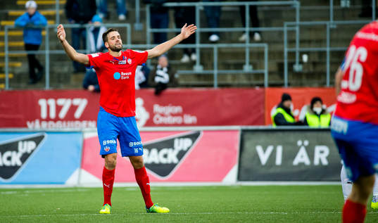 Helsingborgs Mikael Dahlberg deppar