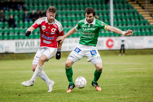 Ljungskiles Aleksandar Kitic före Degerfors Peter