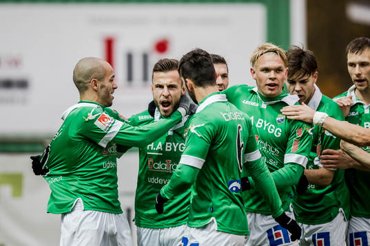 Ljungskiles Admir Bajrovic har kvitterat till 2-2 och