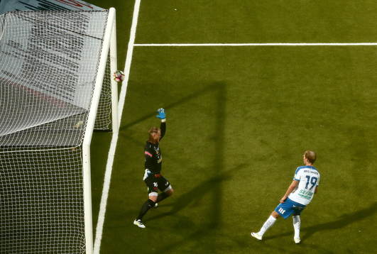 Mål 2-1 av Norrköpings Sebastian Andersson förbi