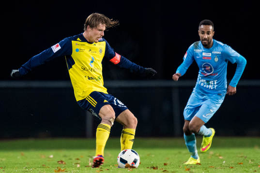 Ängelholms Marcus Bergholtz och Athletics Ferid Ali
