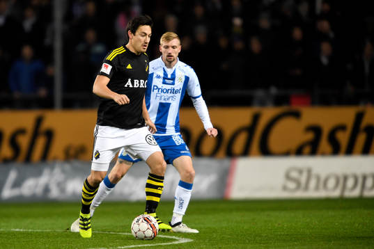 s Stefan Ishizaki och IFK Göteborgs Sebastian Eriksson