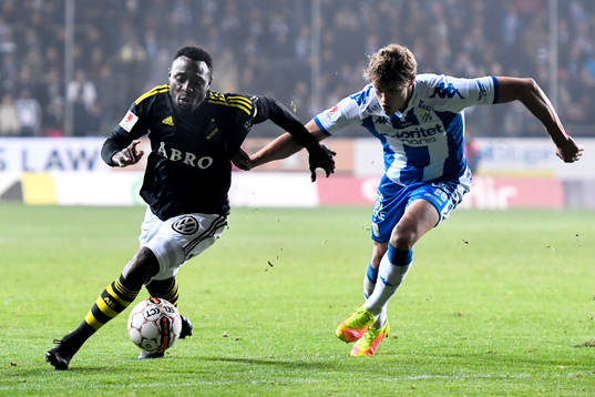 s Chinedu Ogbuke Obasi och IFK Göteborgs Thomas Rogne