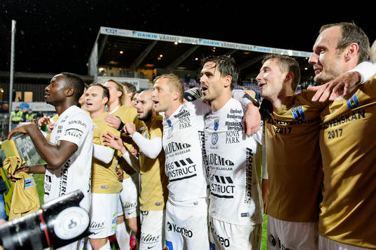 Sirius spelare jublar