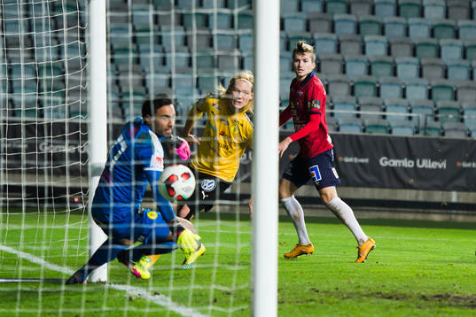 Frejs målvakt Marko Atanackovic och Filip Almström-Tähti