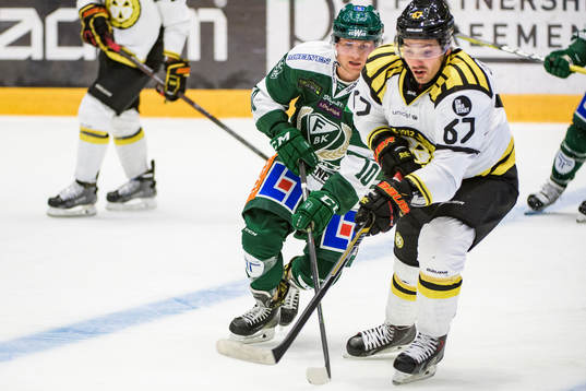 Färjestads Marcus Nilsson och Brynäs Tomas Zaborsky