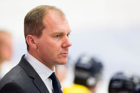 s tränare Johan Lindbom