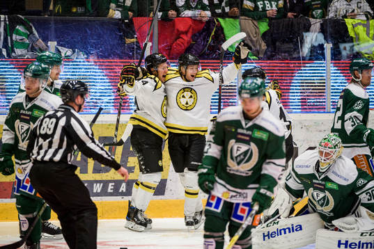 Brynäs Jacob Blomqvist jublar